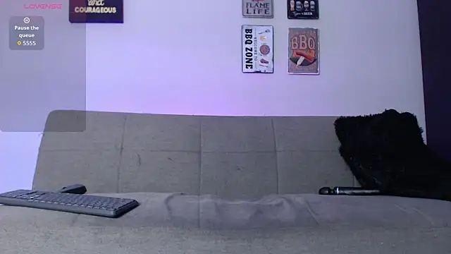 elizabethboltXXX online show from September 24, 7:57 pm