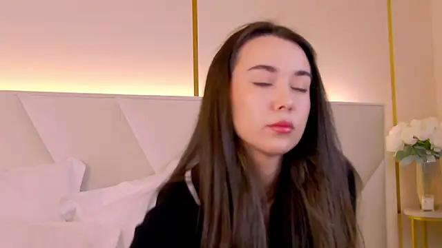 MiaMarlow online show from March 2, 9:42 pm