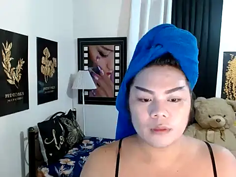 TSbrianaHugeCock online show from February 24, 4:49 pm