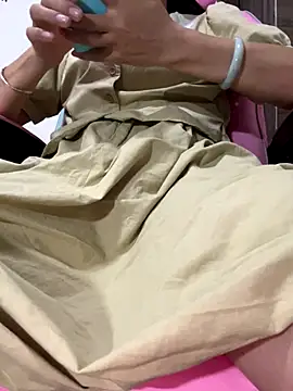 Snapshot of coco-o chatting on September 12, 10:45 am coco-o online show from September 12, 10:45 am