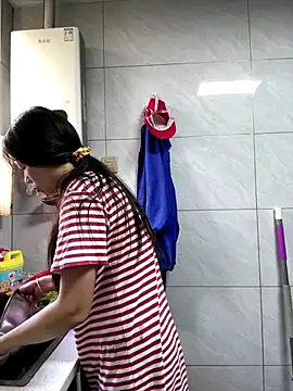 Snapshot of coco-o chatting on October 8, 8:51 am coco-o online show from October 8, 8:51 am