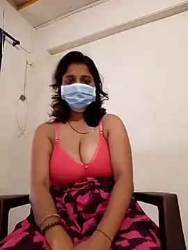 Love Foreverr12 online show from November 1, 7:12 am