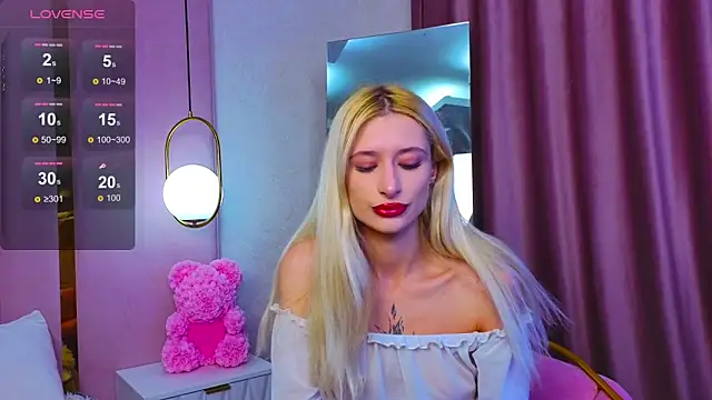 Monica Leen online show from October 23, 6:30 am