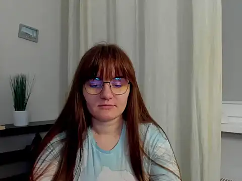 Julie Diamond online show from December 5, 5:58 pm