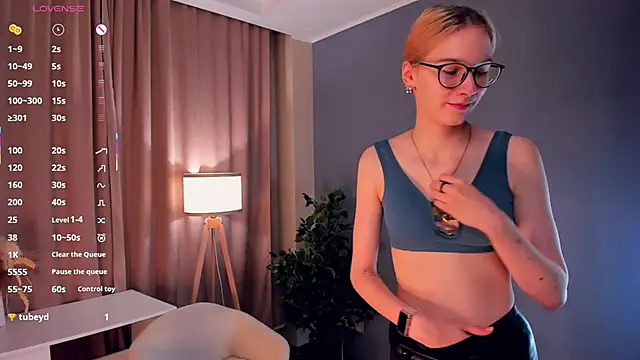 SharylSmalt online show from October 9, 1:32 am