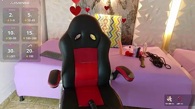 Snapshot of Luciana_r chatting on September 24, 10:20 pm Luciana r online show from September 24, 10:20 pm