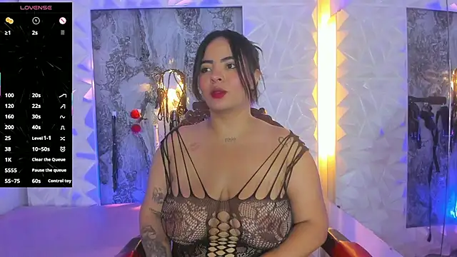 Luciana r online show from April 14, 1:44 pm