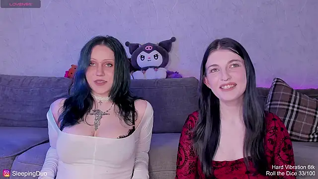 Threesomebabes online show from July 3, 12:11 pm