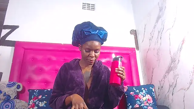 LoloQueen5 online show from June 21, 12:20 pm