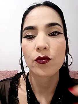 jamila zair online show from December 3, 9:17 pm