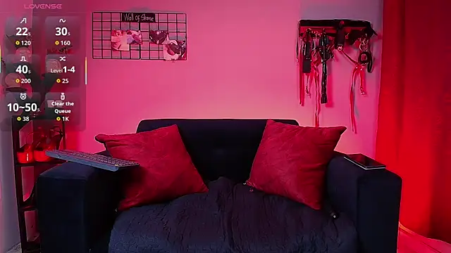 Daphne Clarke online show from November 7, 11:49 am