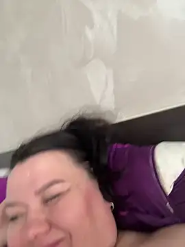 SunnyLeila2101 online show from April 8, 1:13 pm