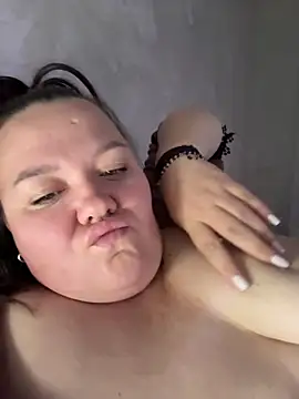SunnyLeila2101 online show from May 12, 6:58 pm