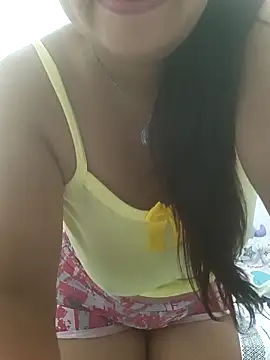 Snapshot of maria_angel11 chatting on October 6, 7:36 am maria angel11 online show from October 6, 7:36 am