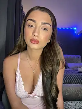 ellariverss online show from July 14, 1:28 am