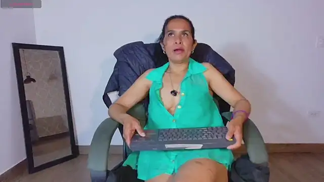 Vanessa 7  online show from December 16, 10:15 pm