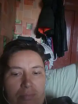 Snapshot of Romashka33011 chatting on October 7, 9:14 am Romashka33011 online show from October 7, 9:14 am