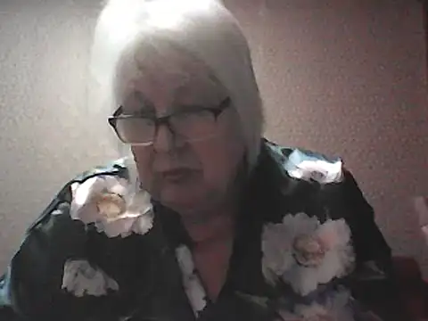 Alexia64231 online show from December 16, 2:28 am