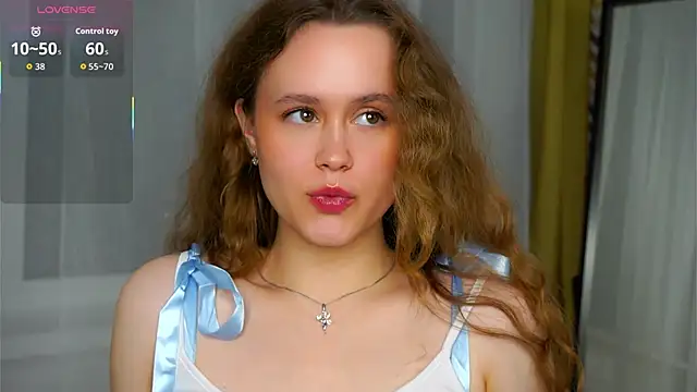 SusannaScholler online show from October 14, 6:32 pm