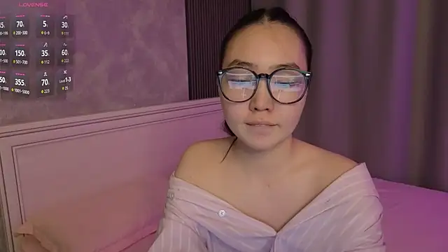 Snapshot of akino_hen chatting on September 11, 5:46 pm akino hen online show from September 11, 5:46 pm
