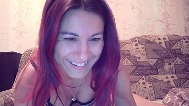 Snapshot of kiss_lovely_ chatting on September 16, 8:17 pm kiss lovely online show from September 16, 8:17 pm