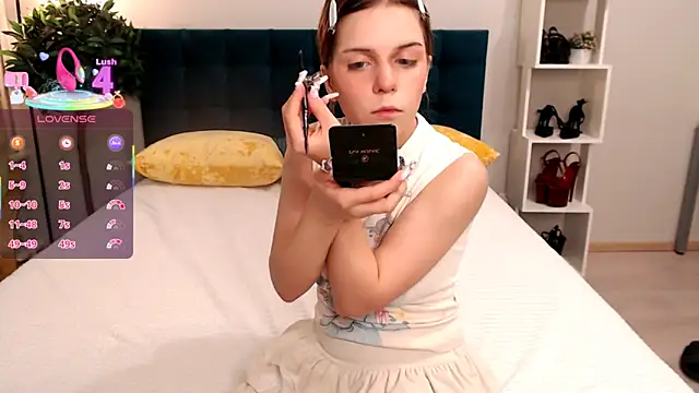 Snapshot of Enrujuvu_Vanpaia chatting on September 21, 8:40 pm Enrujuvu Vanpaia online show from September 21, 8:40 pm