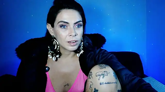 Veronnaink online show from May 15, 8:11 pm