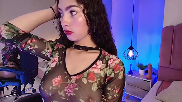Snapshot of Velissia_gh chatting on October 10, 8:25 pm Velissia gh online show from October 10, 8:25 pm