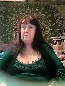 CrystalLime6411 online show from May 1, 3:15 pm