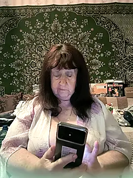CrystalLime6411 online show from May 11, 2:45 pm