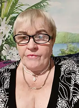 VioletSweet5566 online show from October 13, 5:48 pm