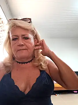 Belladama61 online show from May 4, 10:19 am