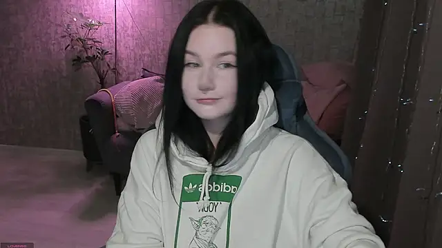 Snapshot of AlinaGreeeen chatting on October 3, 12:43 pm AlinaGreeeen online show from October 3, 12:43 pm