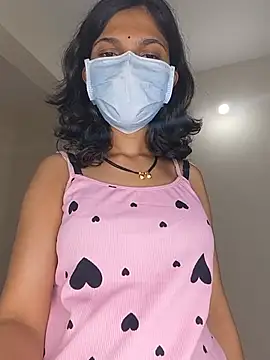 Shivani2002 online show from July 28, 5:02 pm