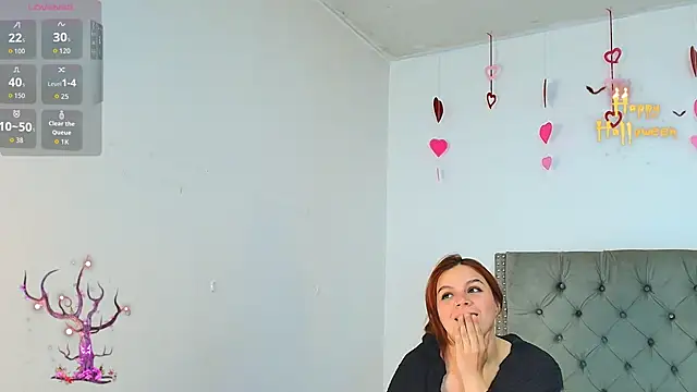 Snapshot of Aliice_Reed chatting on October 13, 1:14 pm Aliice Reed online show from October 13, 1:14 pm