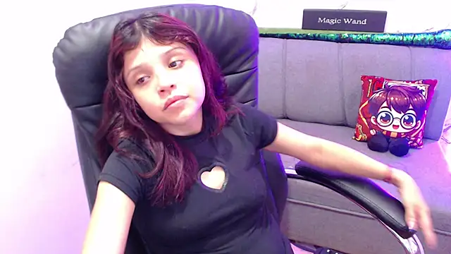 minnie cake online show from October 11, 8:00 pm