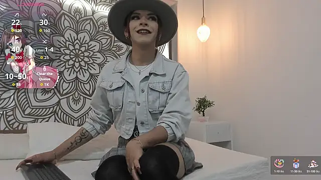 Lilith Zamara online show from December 5, 3:13 pm