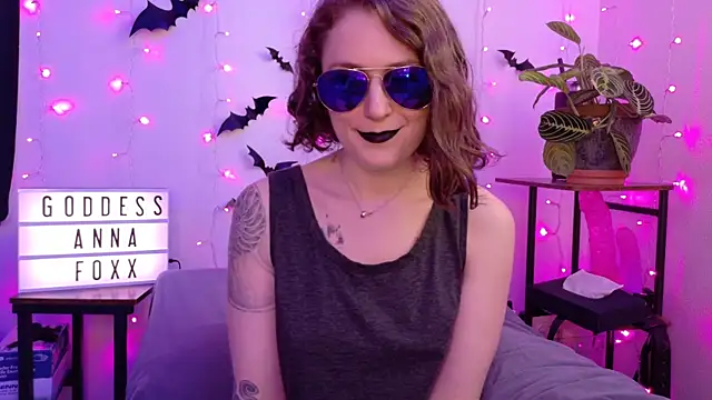 mistressannafoxx online show from February 9, 10:12 pm