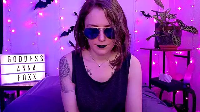 mistressannafoxx online show from February 16, 10:09 pm