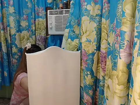 042787DONNA online show from May 16, 1:52 am