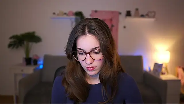 kissie cat online show from February 19, 2:27 pm