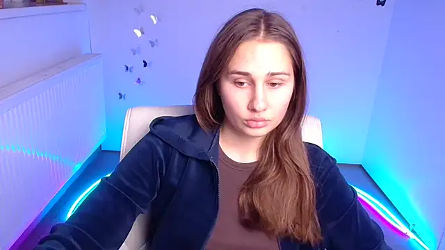 Snapshot of Stefanie_Sweet chatting on October 13, 5:10 am Stefanie Sweet online show from October 13, 5:10 am