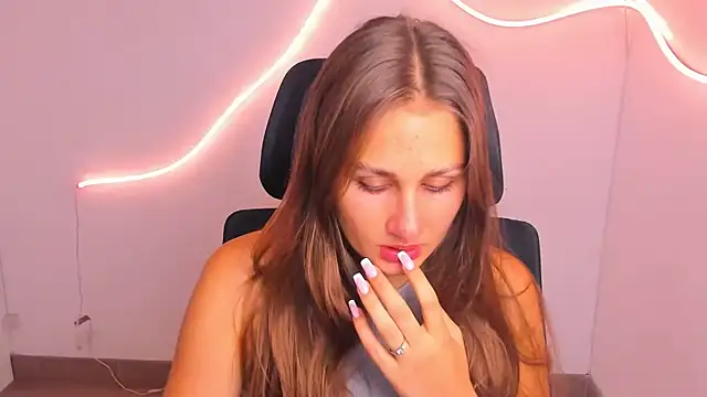 Snapshot of Stefanie_Sweet chatting on September 9, 5:29 am Stefanie Sweet online show from September 9, 5:29 am