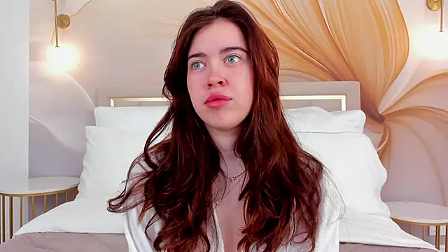 KimberlyBond online show from September 22, 3:10 pm