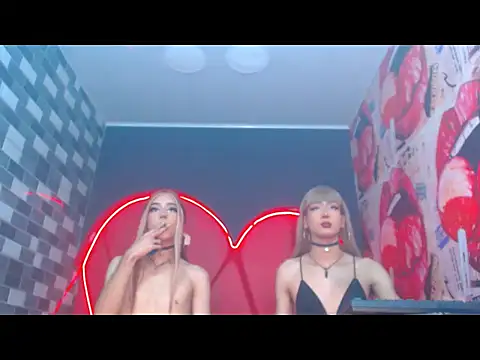 julessxcharlotte online show from September 24, 2:27 pm