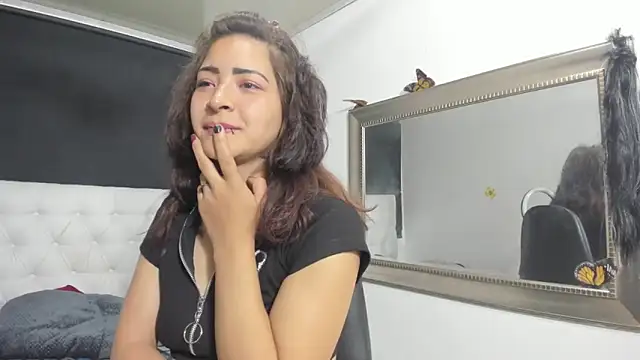 Snapshot of evelynesex chatting on October 8, 2:38 am evelynesex online show from October 8, 2:38 am