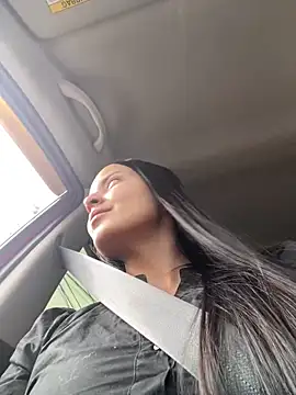 Mia jhoonson online show from December 21, 8:46 pm