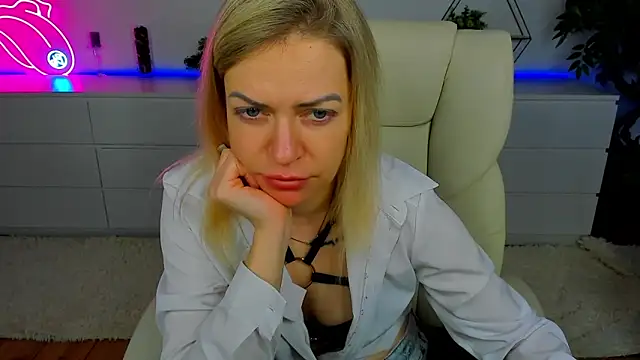 Anna Snows online show from November 5, 6:29 am