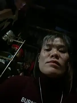 PhanHaa online show from February 17, 11:31 am