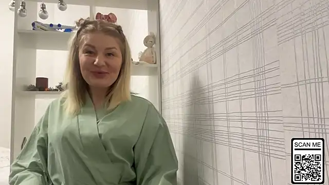 Blondie xoxoxo online show from December 16, 9:48 am